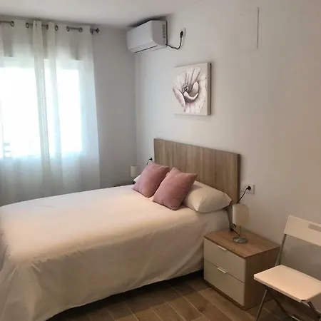 Apart. Junto A Parque Ciudad Jardin Apartment *